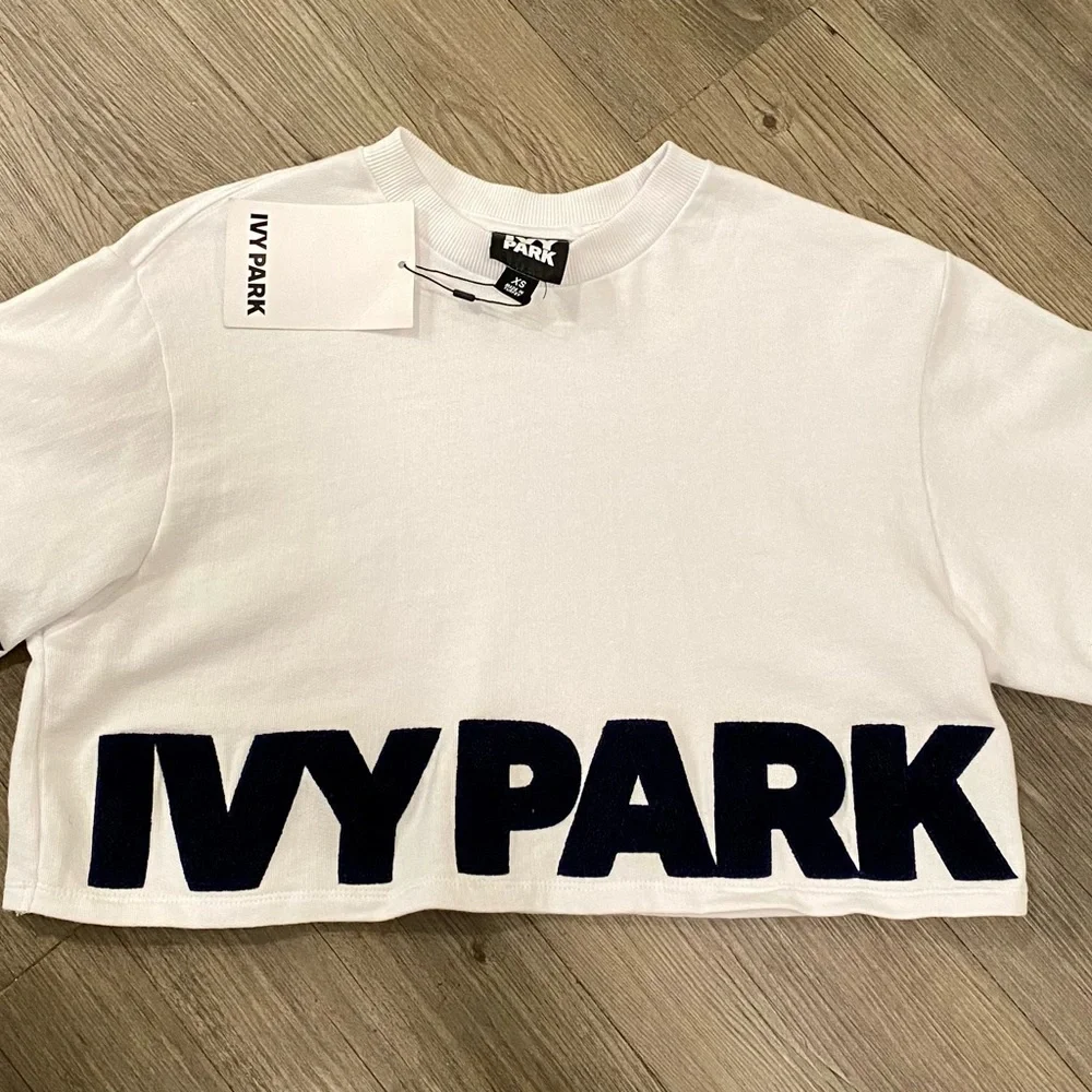 IVY PARK White Tee with Black Logo Tag - Picture 2 of 7